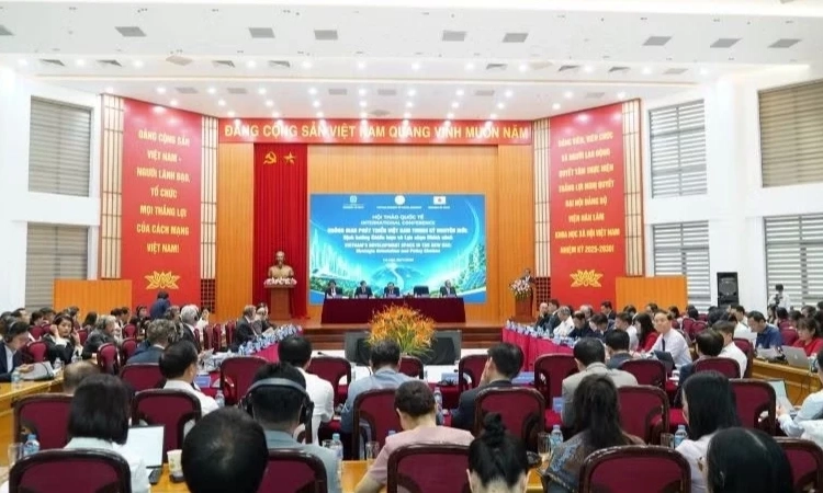 Định h&igrave;nh, kiến tạo, quản trị hiệu quả kh&ocirc;ng gian ph&aacute;t triển của Việt Nam trong kỷ nguy&ecirc;n số