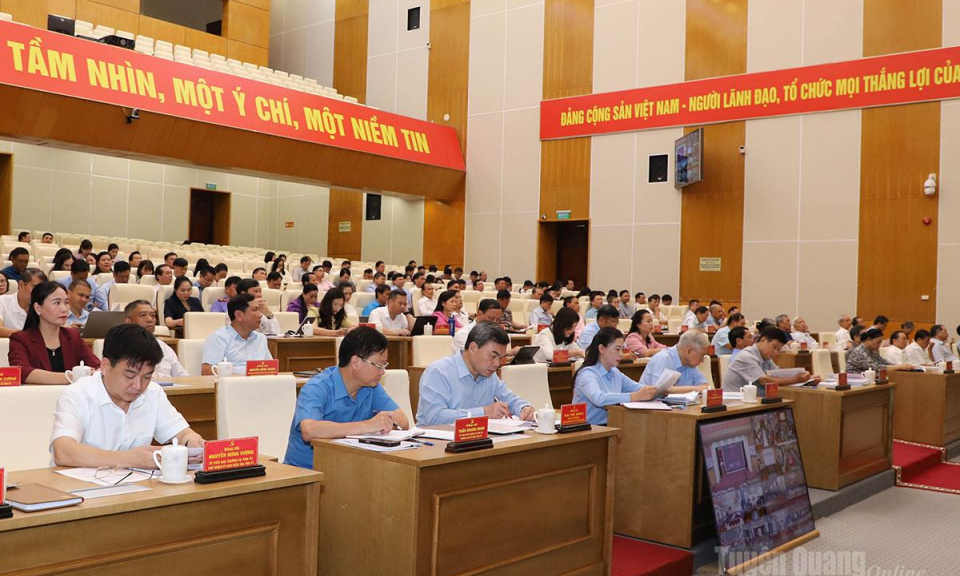 Tr&ecirc;n 17 ngh&igrave;n c&aacute;n bộ, đảng vi&ecirc;n học tập Nghị quyết Trung ương 3, kh&oacute;a XIV