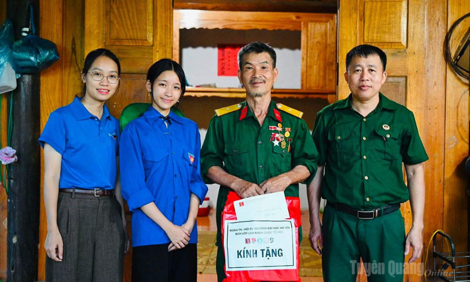 Tr&ecirc;n 1.000 t&igrave;nh nguyện vi&ecirc;n tham gia chiến dịch M&ugrave;a h&egrave; xanh tại Tuy&ecirc;n Quang