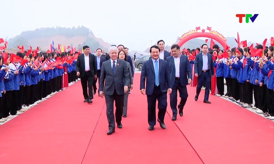 Tạp ch&iacute; Văn nghệ| Chuyện của những con đường