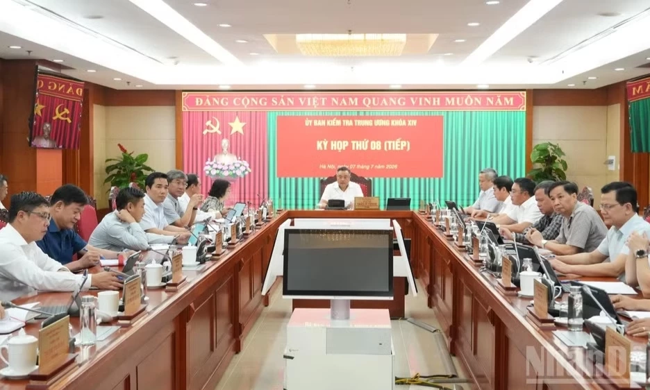 Ủy ban Kiểm tra Trung ương xem x&eacute;t, thi h&agrave;nh kỷ luật tổ chức đảng, đảng vi&ecirc;n vi phạm
