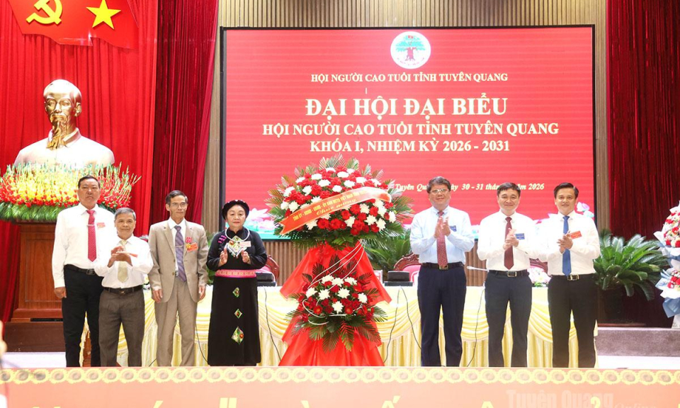 Đổi mới nội dung, phương thức hoạt động, x&acirc;y dựng tổ chức hội vững mạnh