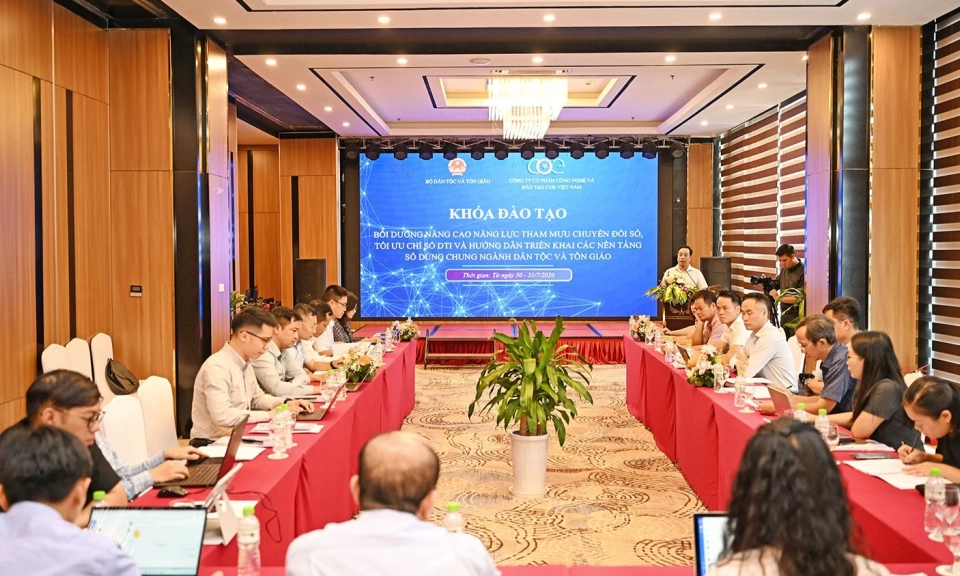 X&acirc;y dựng m&ocirc;i trường số thống nhất trong ng&agrave;nh d&acirc;n tộc v&agrave; t&ocirc;n gi&aacute;o