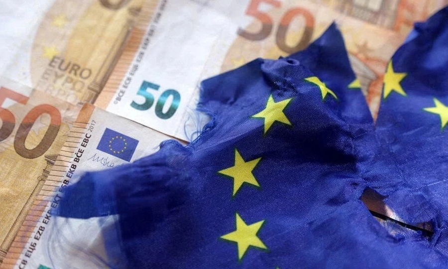Khu vực đồng euro giữ đ&agrave; phục hồi giữa nhiều sức &eacute;p