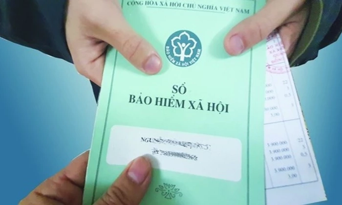 Kh&ocirc;ng trả sổ BHXH cho người lao động, doanh nghiệp c&oacute; thể bị phạt đến 150 triệu đồng
