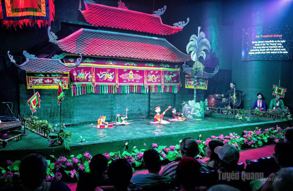 Một tiết mục múa rối của  Đoàn Múa rối Bông sen thuộc Nhà hát Nghệ thuật Đương đại Việt Nam.
