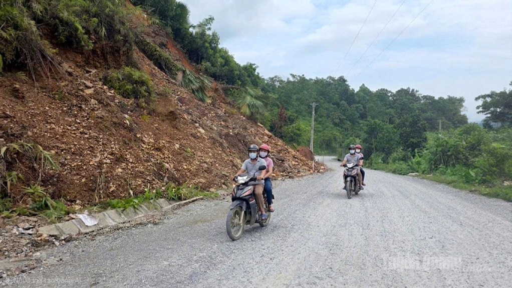 Điểm sạt lở trên tuyến đường ĐT 188 đoạn qua xã Bình An.
