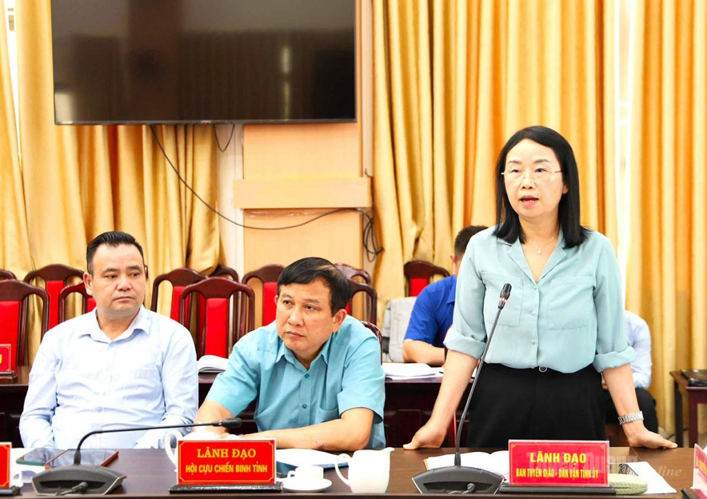 Lãnh đạo Ban Tuyên giáo và Dân vận Tỉnh ủy phát biểu tại Hội nghị phản biện xã hội.