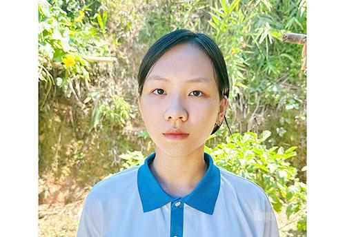Em Nguyễn Thị My, dân tộc Tày, học sinh lớp 12C, Trường Phổ thông Dân tộc nội trú THPT tỉnh đã thi đỗ vào Học viện Ngân hàng.