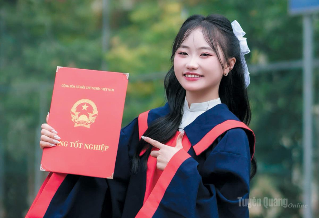 Em Giàng Văn Sinh