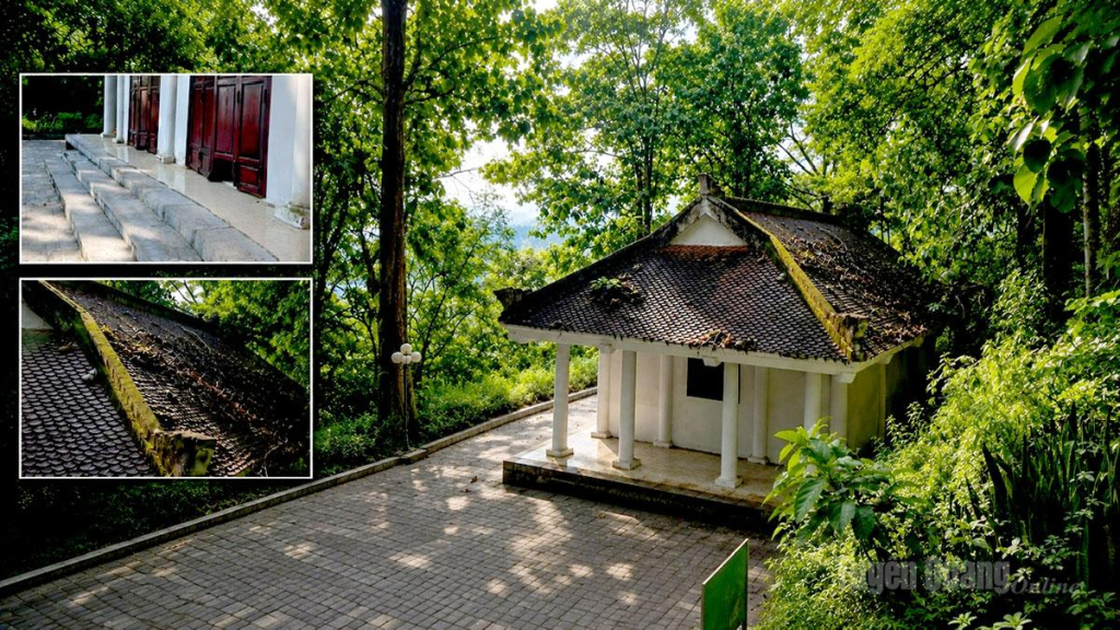 Nhà tưởng niệm trong Khu di tích xuống cấp, mái ngói rêu mốc, hệ thống cửa nhiều vị trí bị mục nát.