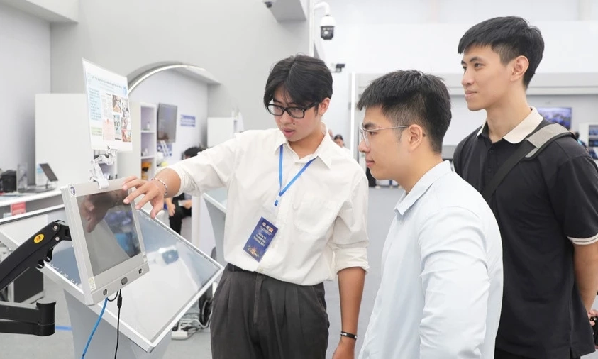 Kiến tạo hệ sinh th&aacute;i đổi mới s&aacute;ng tạo