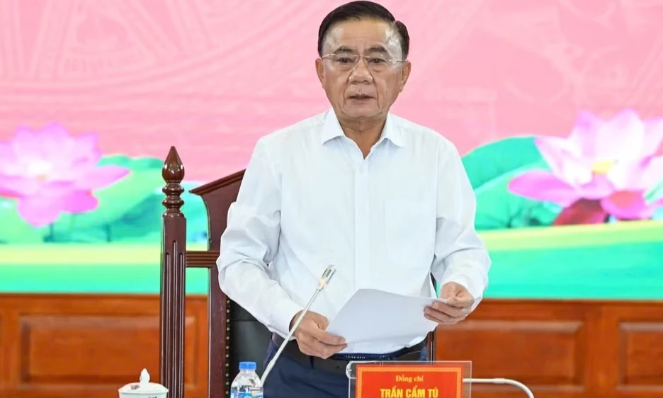 Bộ Ch&iacute;nh trị ban h&agrave;nh Kế hoạch về tiếp tục ho&agrave;n thiện, vận h&agrave;nh hiệu quả m&ocirc; h&igrave;nh tổ chức tổng thể của hệ thống ch&iacute;nh trị