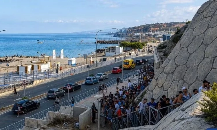 T&igrave;m kiếm sự đồng thuận trong xử l&yacute; khủng hoảng di cư tại Ceuta