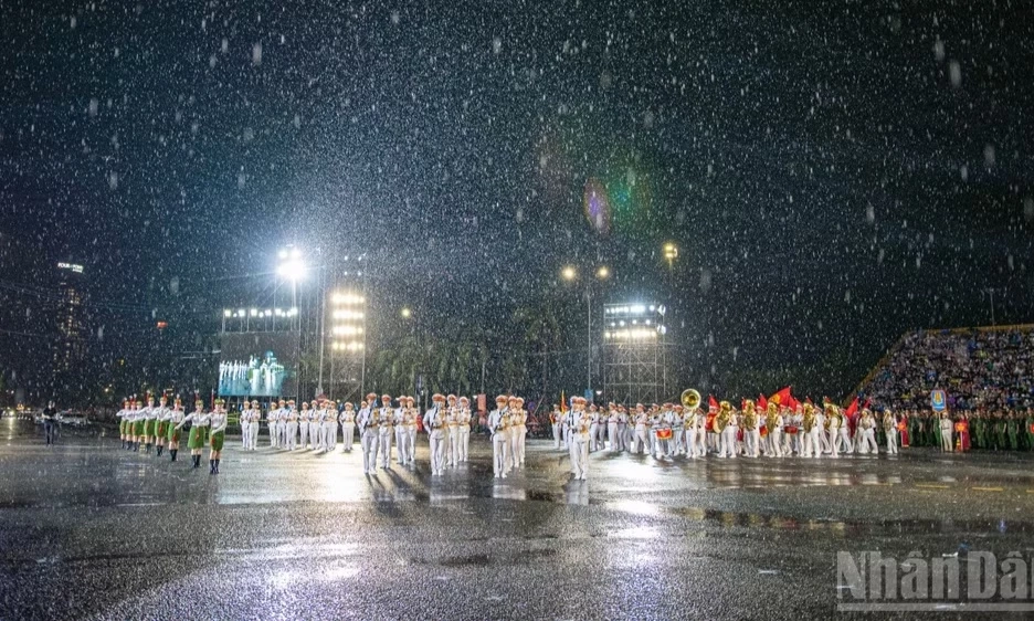M&atilde;n nh&atilde;n Lễ khai mạc Hội thao C&ocirc;ng an nh&acirc;n d&acirc;n 2026 trong đ&ecirc;m mưa Đ&agrave; Nẵng