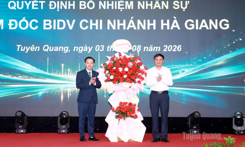 &Ocirc;ng Trịnh Văn Hậu giữ chức Gi&aacute;m đốc BIDV Chi nh&aacute;nh H&agrave; Giang