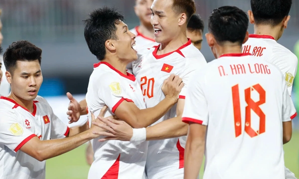 Tuyển Việt Nam thắng thuyết phục Indonesia, rộng cửa v&agrave;o b&aacute;n kết ASEAN Cup 2026
