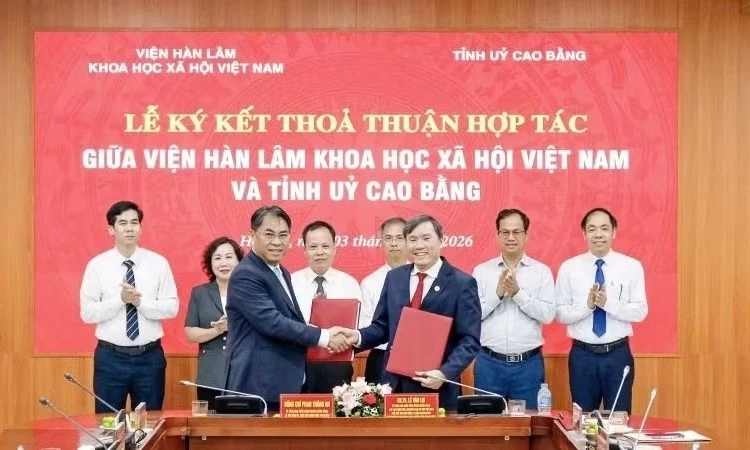 K&yacute; kết Thỏa thuận hợp t&aacute;c giữa Viện H&agrave;n l&acirc;m Khoa học x&atilde; hội Việt Nam v&agrave; Tỉnh ủy Cao Bằng
