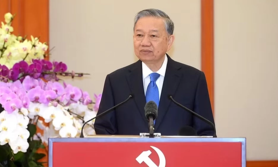 Bộ Ch&iacute;nh trị ban h&agrave;nh Nghị quyết về c&ocirc;ng t&aacute;c người Việt Nam ở nước ngo&agrave;i