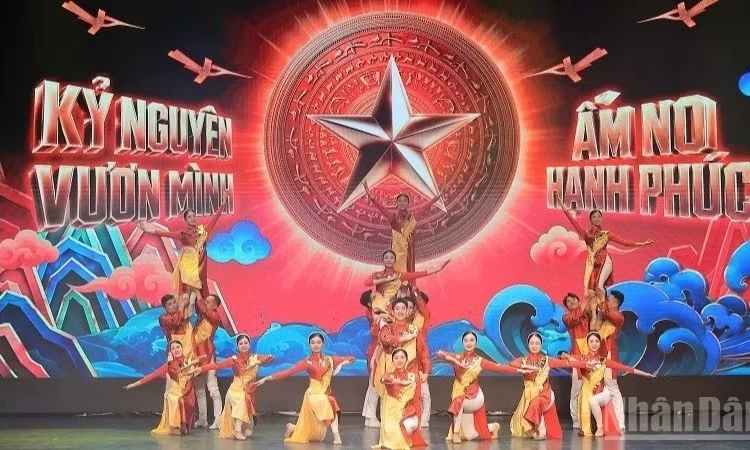 Nghệ sĩ Nh&acirc;n d&acirc;n Trịnh Th&uacute;y M&ugrave;i t&aacute;i đắc cử Chủ tịch Hội Nghệ sĩ S&acirc;n khấu Việt Nam