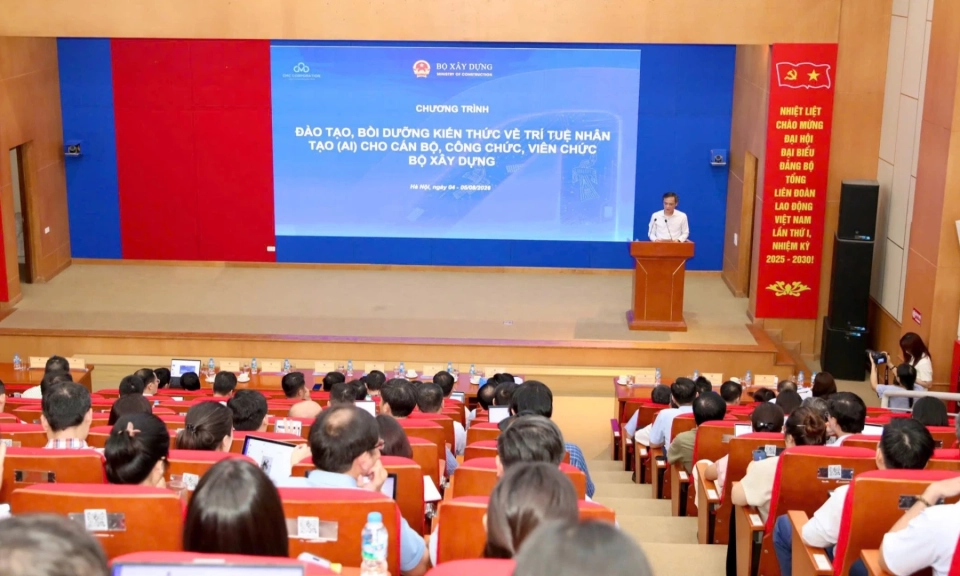 CMC đồng h&agrave;nh Bộ X&acirc;y dựng bồi dưỡng kiến thức AI cho c&aacute;n bộ, c&ocirc;ng chức