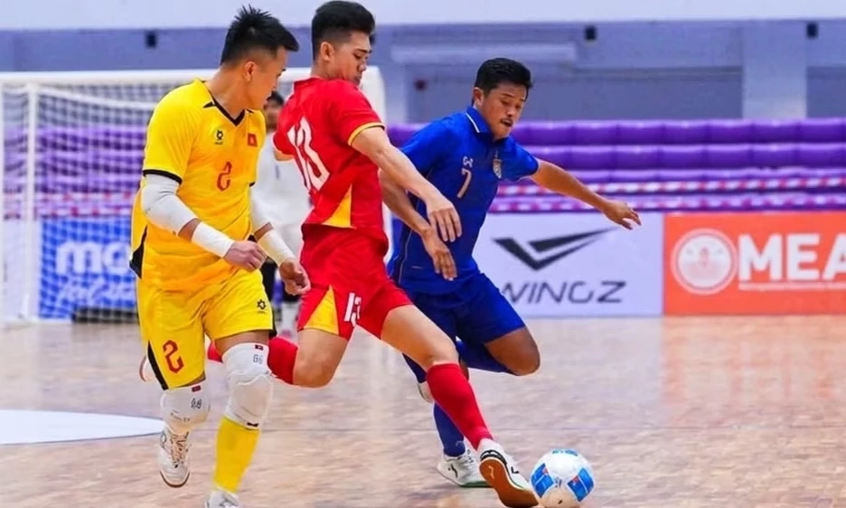 Đội tuyển futsal Việt Nam ngược d&ograve;ng cầm h&ograve;a Th&aacute;i Lan, kh&eacute;p lại giải đấu với th&agrave;nh t&iacute;ch bất bại