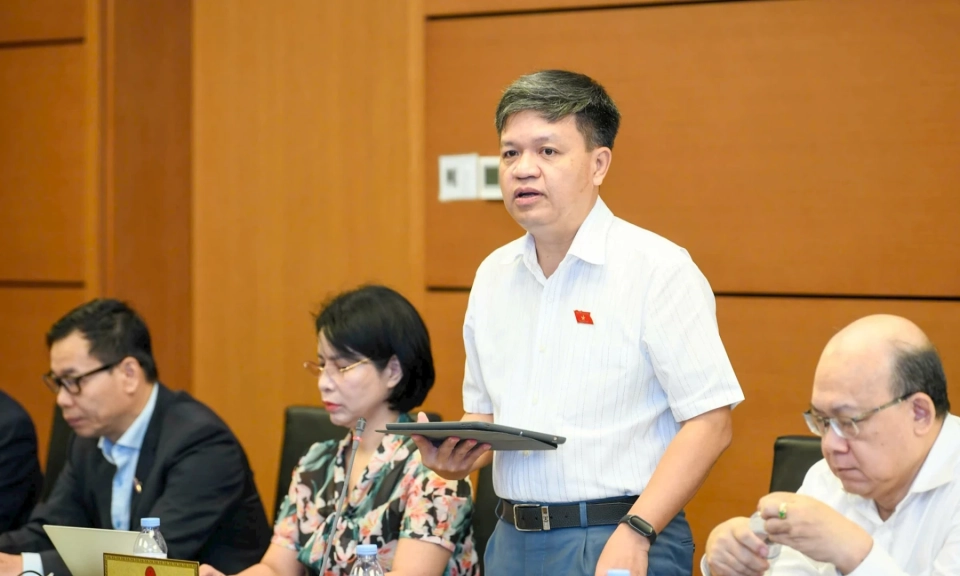Bảo đảm cơ chế ph&aacute;t hiện sai phạm trước khi ph&aacute;t h&agrave;nh xuất bản phẩm