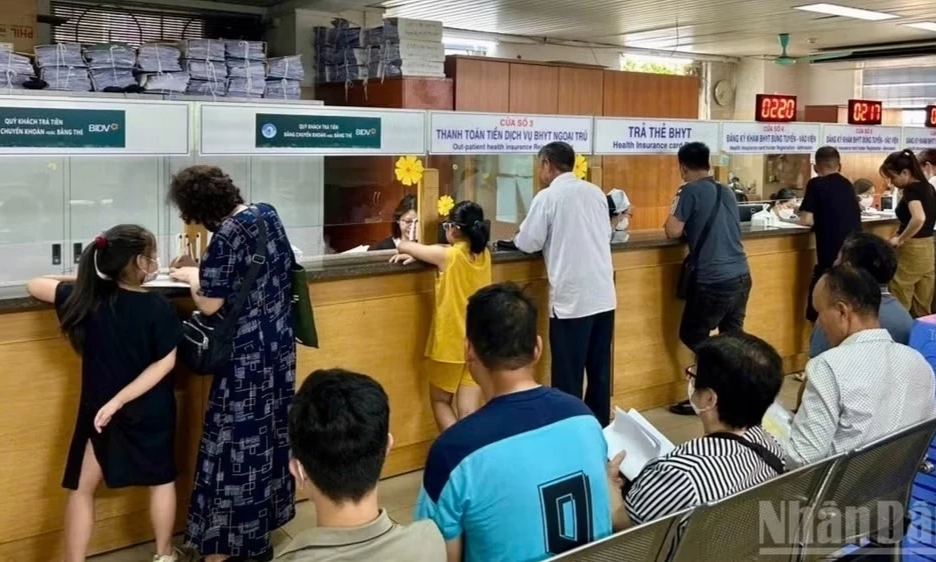 Bệnh viện kh&ocirc;ng được thu th&ecirc;m tiền của người bệnh bảo hiểm y tế nếu kh&ocirc;ng đăng k&yacute; kh&aacute;m theo y&ecirc;u cầu