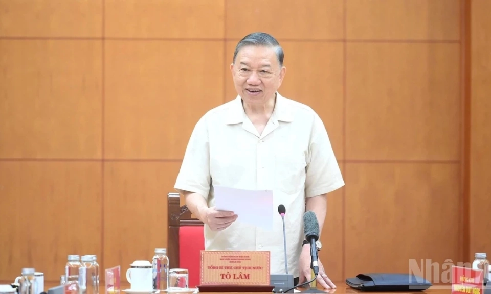 [Ảnh] Tổng B&iacute; thư, Chủ tịch nước T&ocirc; L&acirc;m chủ tr&igrave; l&agrave;m việc với Đảng ủy Ch&iacute;nh phủ