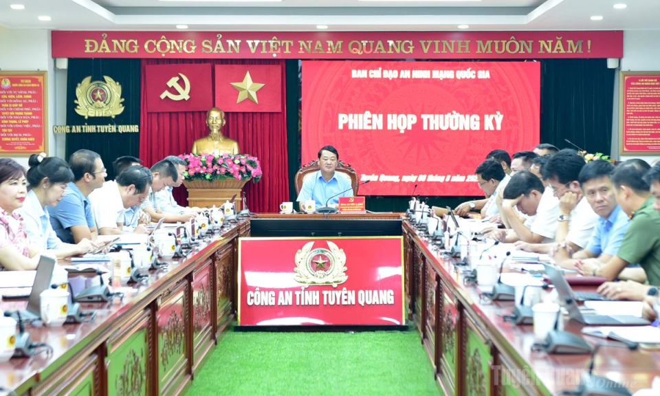 X&acirc;y dựng kh&ocirc;ng gian mạng quốc gia an to&agrave;n, chủ động v&agrave; bền vững
