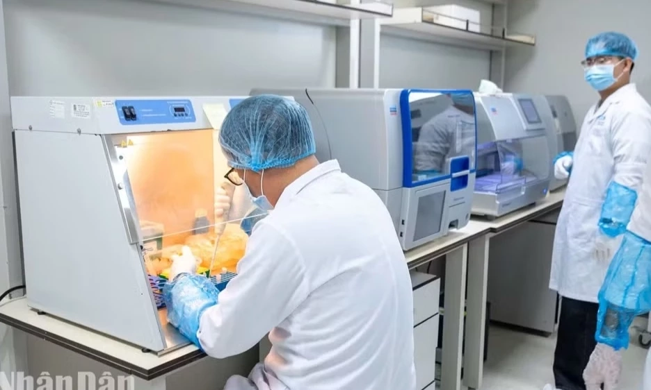 Đẩy mạnh t&igrave;m kiếm, quy tập h&agrave;i cốt liệt sĩ v&agrave; n&acirc;ng cao năng lực gi&aacute;m định ADN