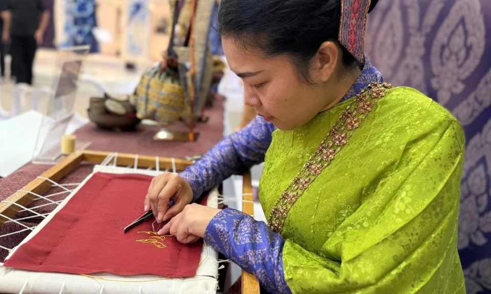 Đan kết t&igrave;nh hữu nghị Việt Nam - Th&aacute;i Lan từ những sợi chỉ văn h&oacute;a