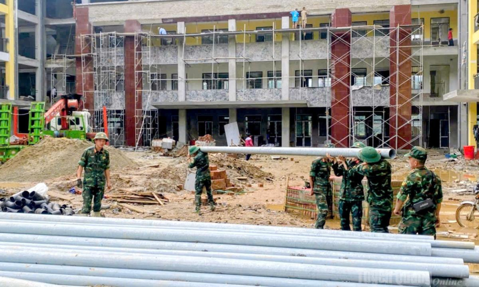 Lực lượng vũ trang hỗ trợ x&acirc;y dựng Trường Phổ th&ocirc;ng nội tr&uacute; li&ecirc;n cấp c&aacute;c x&atilde; v&ugrave;ng bi&ecirc;n