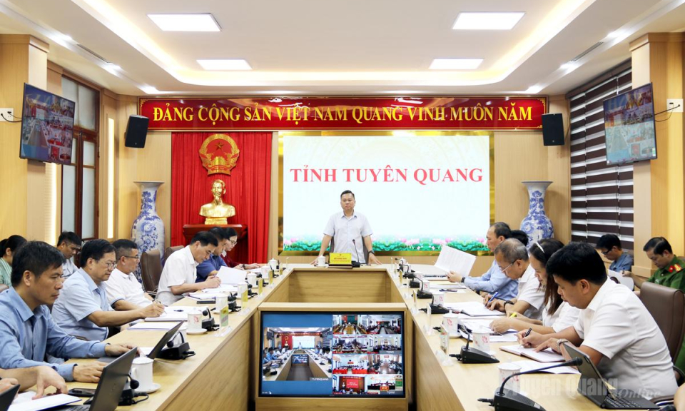 Th&aacute;o gỡ kh&oacute; khăn, đẩy nhanh tiến độ, n&acirc;ng cao hiệu quả thực hiện c&aacute;c chương tr&igrave;nh mục ti&ecirc;u quốc gia