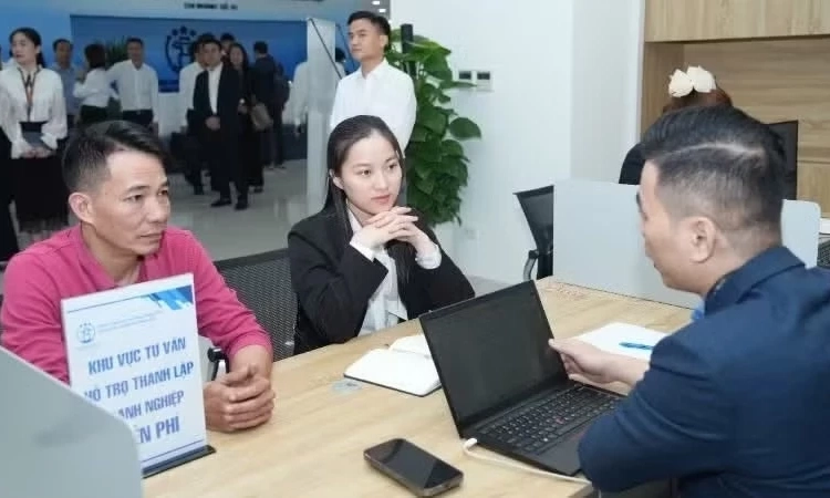 N&acirc;ng cao năng lực quản trị v&agrave; kiến tạo ph&aacute;t triển