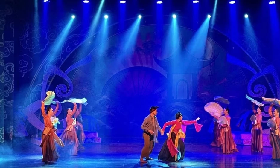 S&acirc;n khấu v&agrave; cơ hội bứt ph&aacute; c&ugrave;ng c&ocirc;ng nghiệp văn h&oacute;a