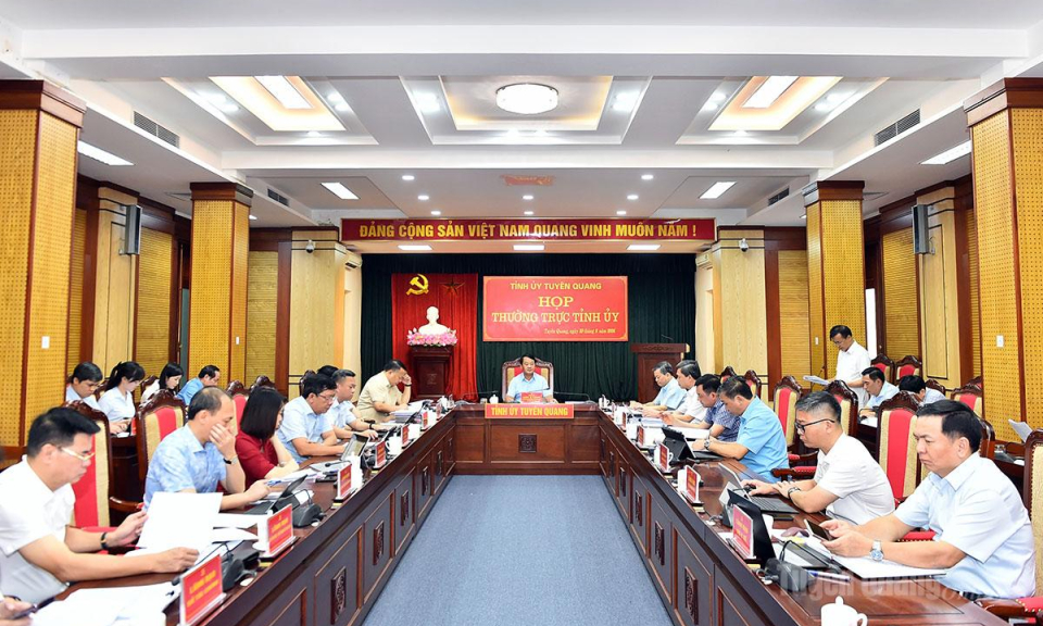 B&aacute;m s&aacute;t cơ sở, lắng nghe t&acirc;m tư, nguyện vọng của nh&acirc;n d&acirc;n