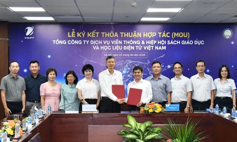VNPT VinaPhone v&agrave; VAEDR hợp t&aacute;c ph&aacute;t triển hệ sinh th&aacute;i học liệu số