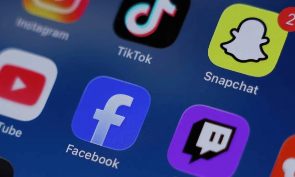 Meta, TikTok thất bại trong nỗ lực chặn hơn 3.000 vụ kiện li&ecirc;n quan đến trẻ em