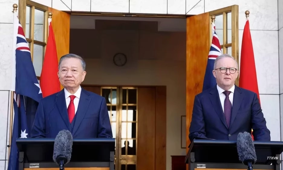 Tổng B&iacute; thư, Chủ tịch nước T&ocirc; L&acirc;m v&agrave; Thủ tướng Australia Anthony Albanese gặp mặt b&aacute;o ch&iacute;
