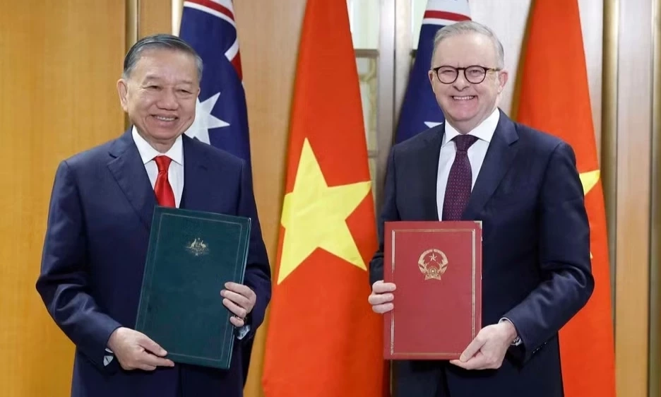Tổng B&iacute; thư, Chủ tịch nước T&ocirc; L&acirc;m chứng kiến trao văn kiện hợp t&aacute;c Việt Nam-Australia