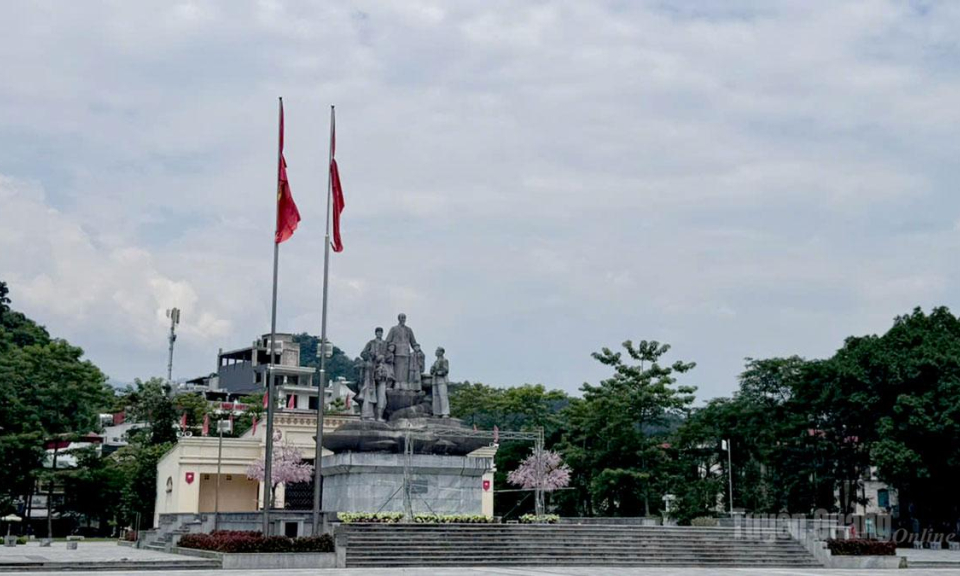 C&aacute;c cơ quan, đơn vị, địa phương treo cờ rủ Quốc tang tưởng niệm Chủ tịch Quốc hội L&agrave;o