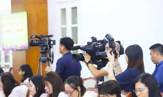 Tăng cường quản l&yacute; trong việc cấp thẻ nh&agrave; b&aacute;o v&agrave; hoạt động của ph&oacute;ng vi&ecirc;n