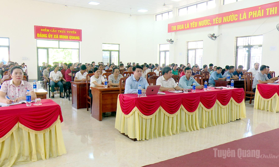 Sơ kết chuỗi li&ecirc;n kết ti&ecirc;u thụ dưa leo tại x&atilde; Minh Quang