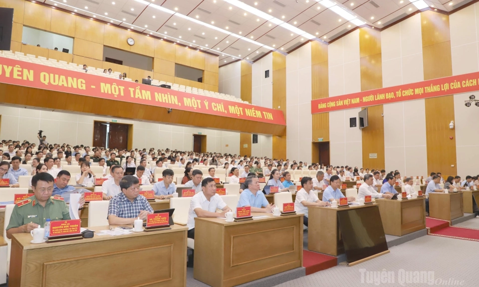X&acirc;y dựng đội ngũ c&aacute;n bộ d&aacute;m nghĩ, d&aacute;m l&agrave;m, d&aacute;m chịu tr&aacute;ch nhiệm