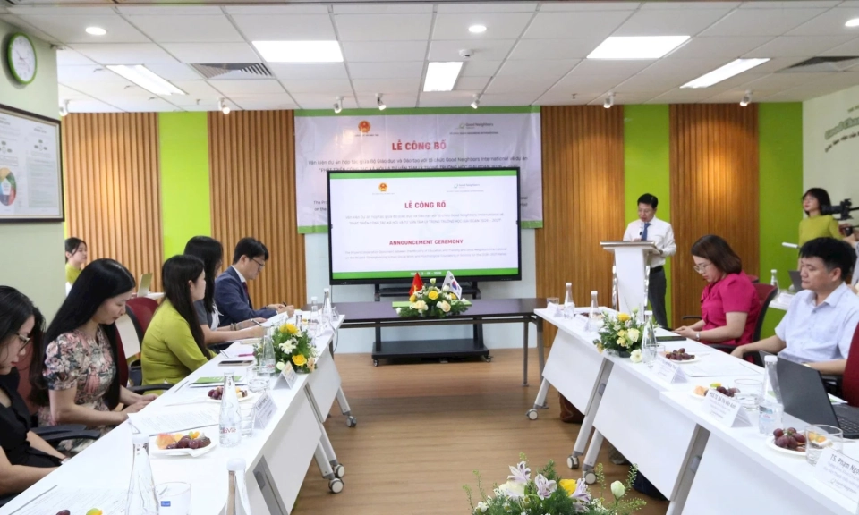 Ph&aacute;t triển c&ocirc;ng t&aacute;c x&atilde; hội, tư vấn t&acirc;m l&yacute; trong trường học
