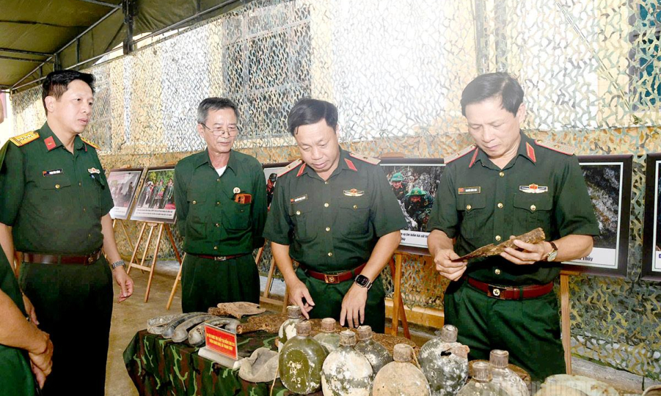Thu thập, cung cấp th&ocirc;ng tin, tư liệu lịch sử phục vụ c&ocirc;ng t&aacute;c t&igrave;m kiếm, quy tập h&agrave;i cốt liệt sĩ