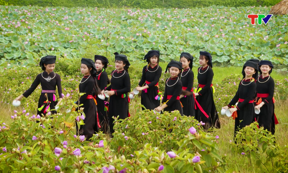 Ca nhạc| Vũ kh&uacute;c v&ugrave;ng cao