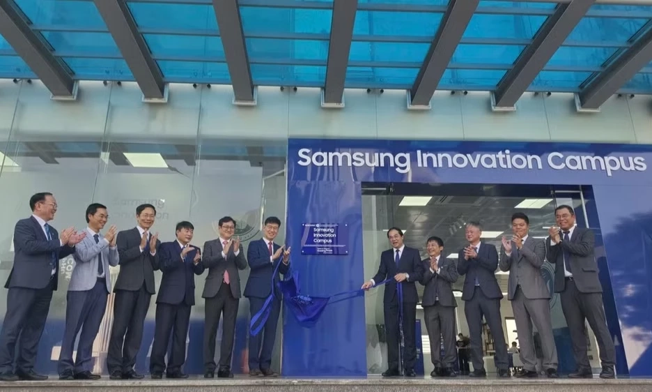 Samsung cung cấp c&aacute;c kh&oacute;a đ&agrave;o tạo c&ocirc;ng nghệ cao cho thế hệ trẻ Việt Nam