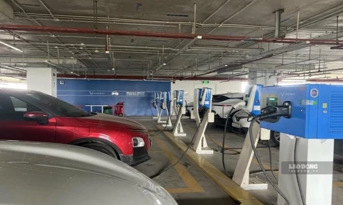 Đề xuất nhiều quy chuẩn về trụ sạc, trạm sạc xe điện